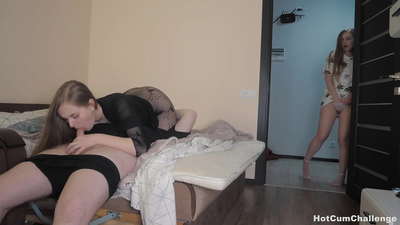 Tabu! Urobím sa, keď sa pozerám, ako otecko šuká mamičku!